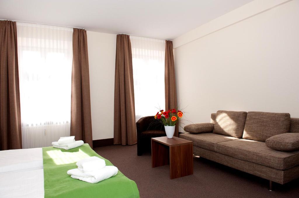 Hotel Adler Eichstätt الغرفة الصورة