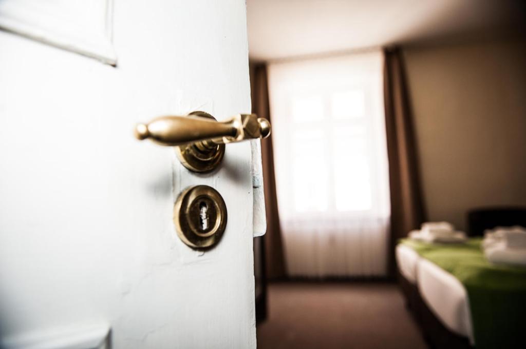 Hotel Adler Eichstätt الغرفة الصورة