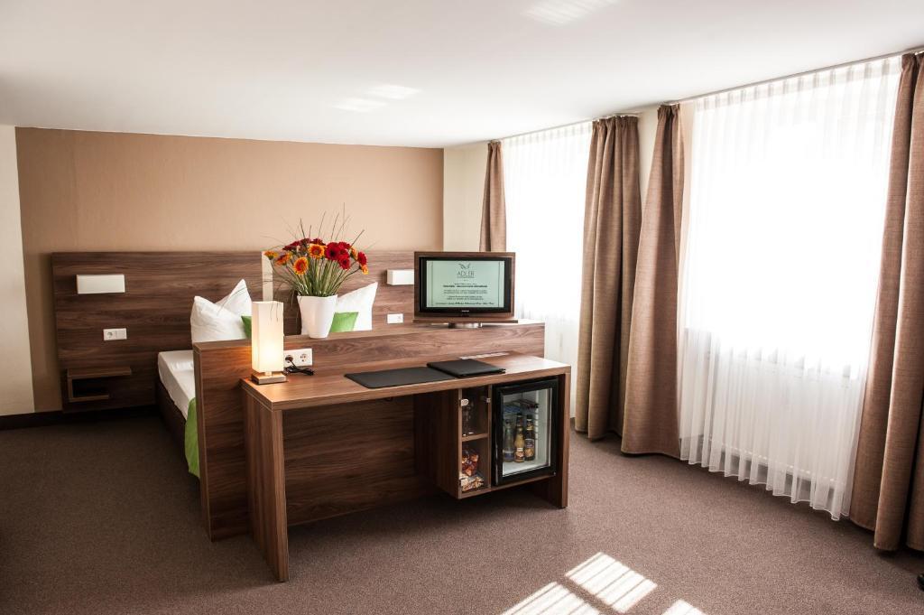 Hotel Adler Eichstätt الغرفة الصورة