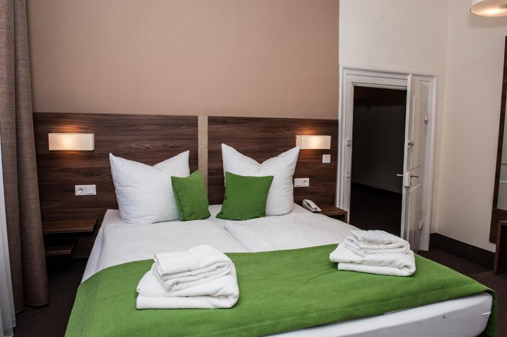 Hotel Adler Eichstätt الغرفة الصورة